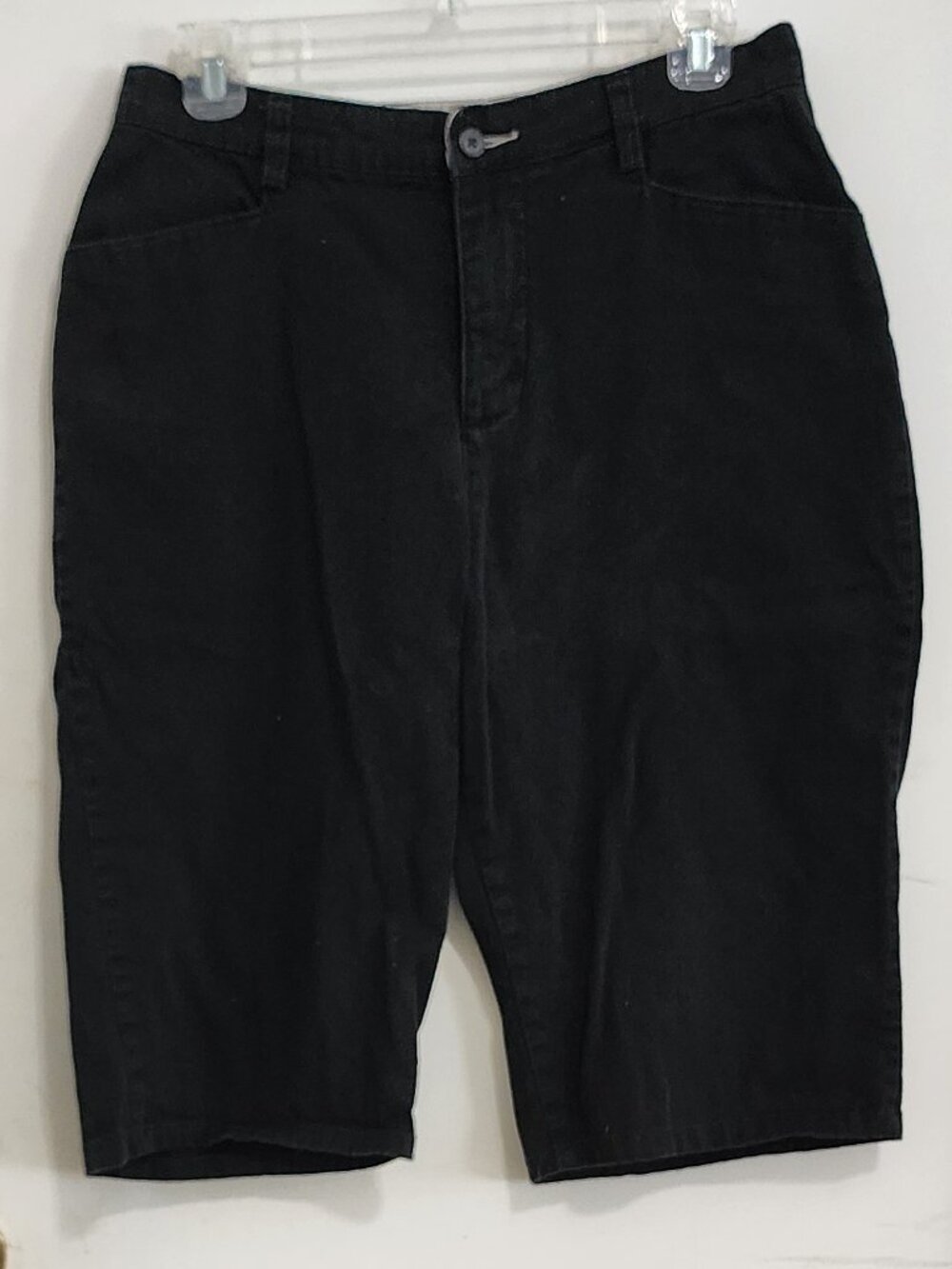 VF Jeanswear, Ladies Jean Shorts, Size 12 M